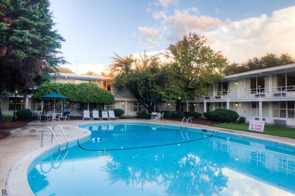 Phoenix Inn Of Greenville Extérieur photo